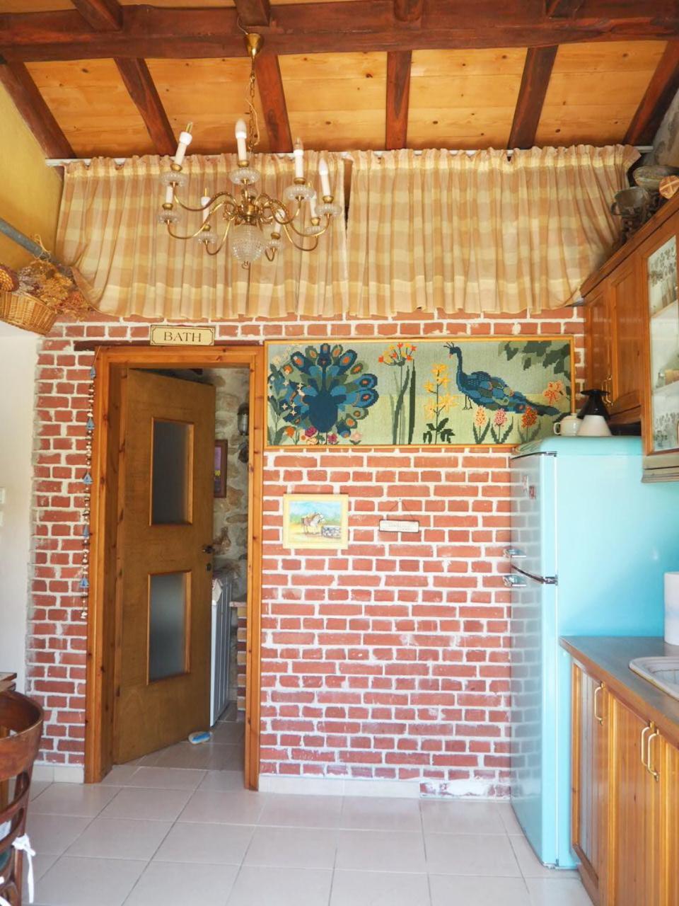 House * Paliouri